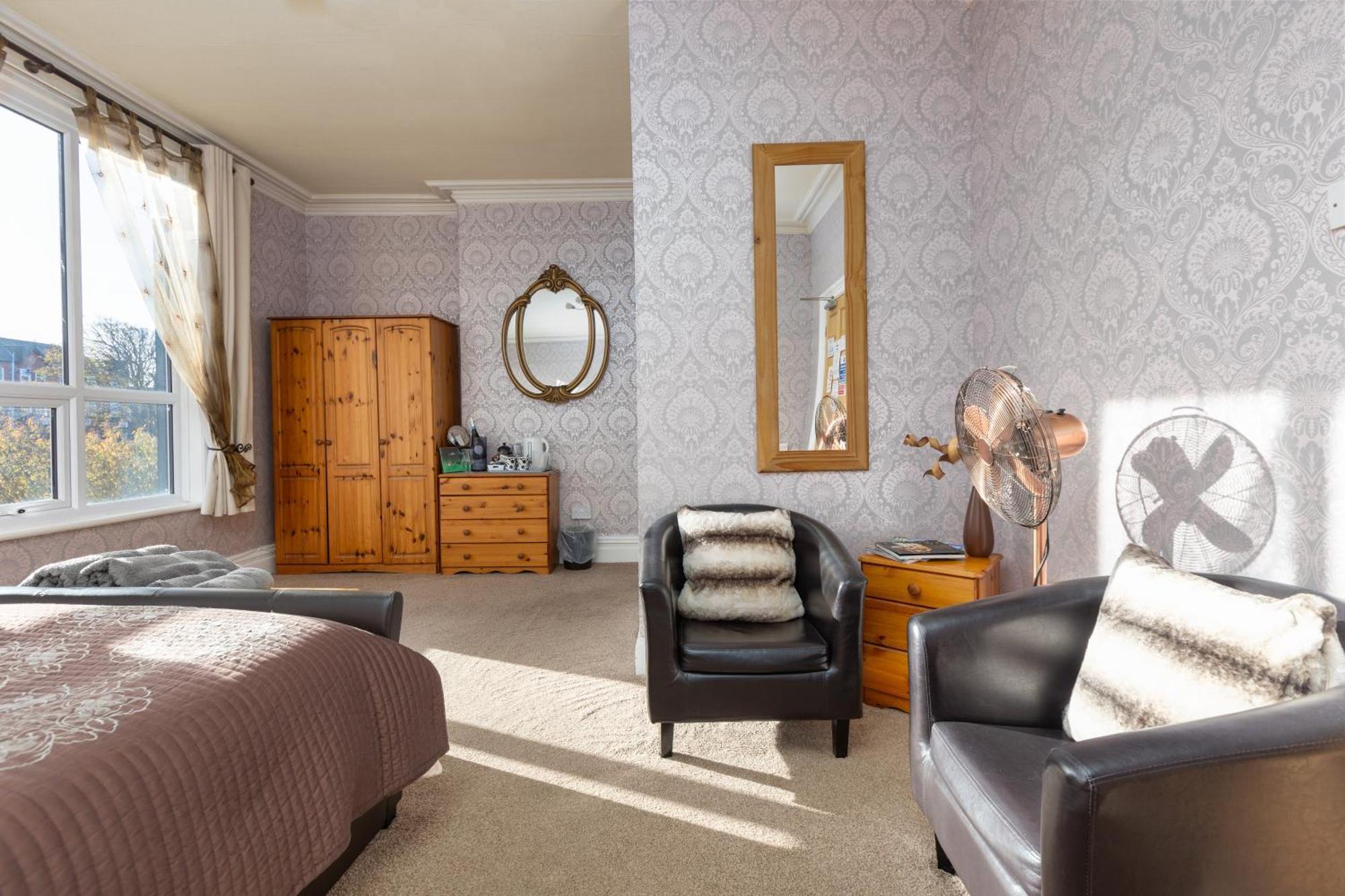 The Fairmile Bed & Breakfast Lytham St Annes Exterior foto
