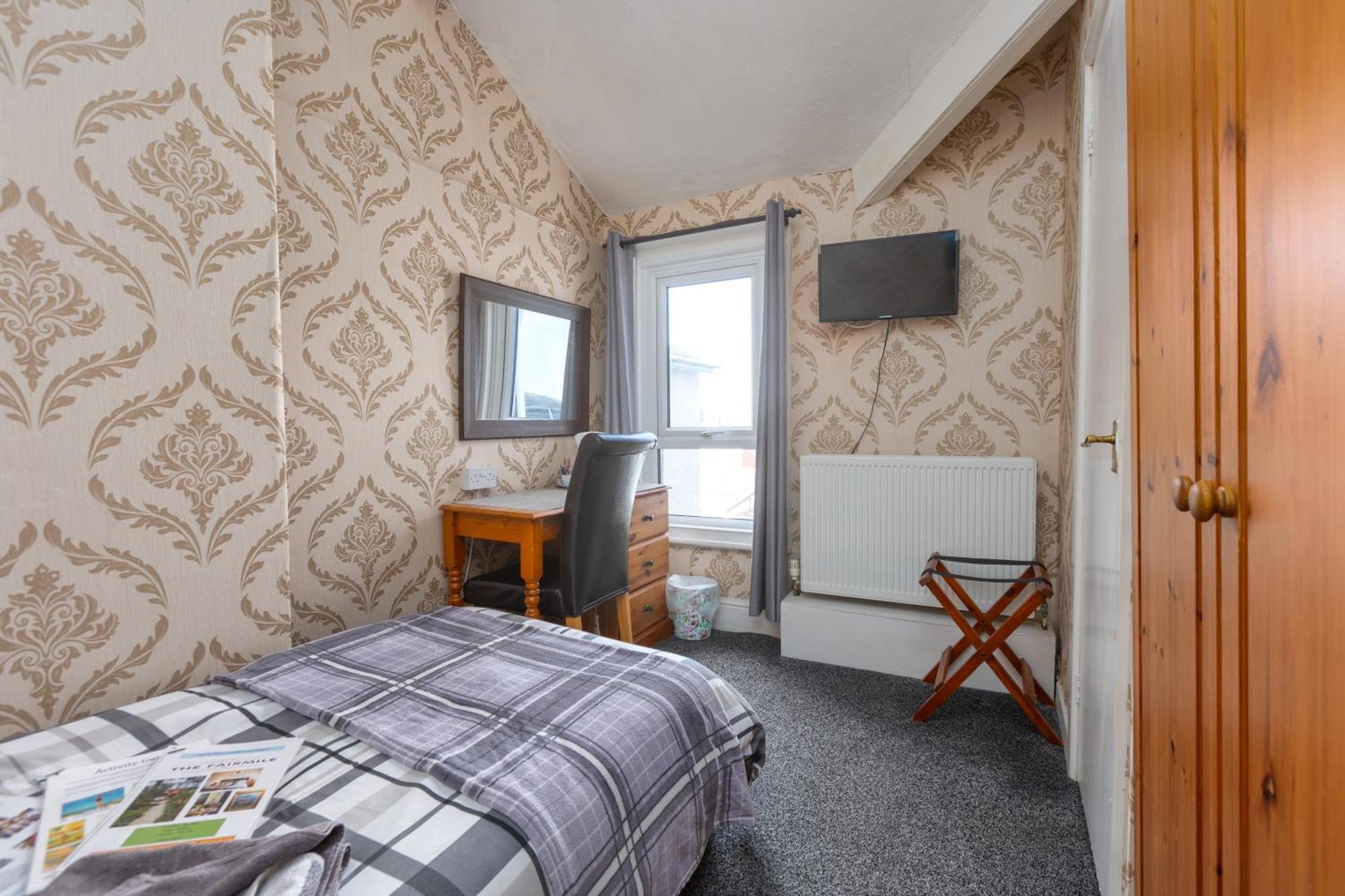 The Fairmile Bed & Breakfast Lytham St Annes Exterior foto