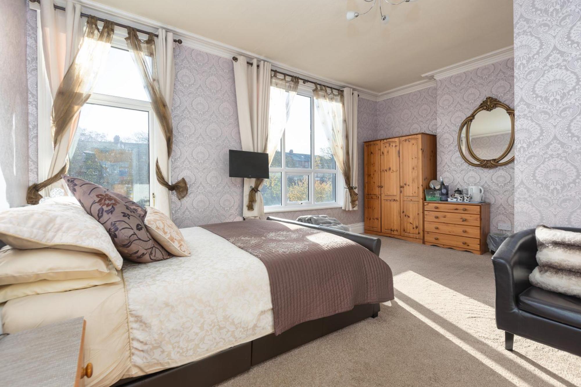 The Fairmile Bed & Breakfast Lytham St Annes Exterior foto