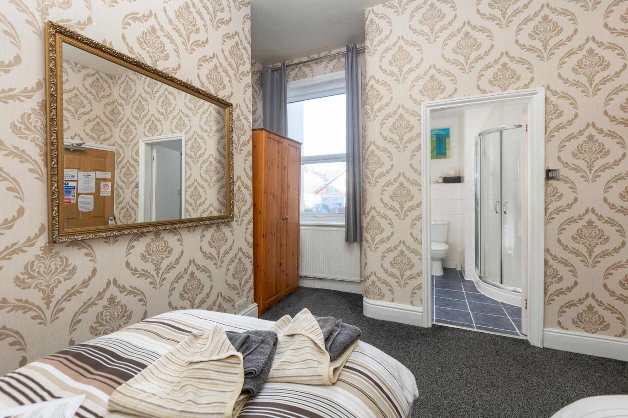 The Fairmile Bed & Breakfast Lytham St Annes Exterior foto