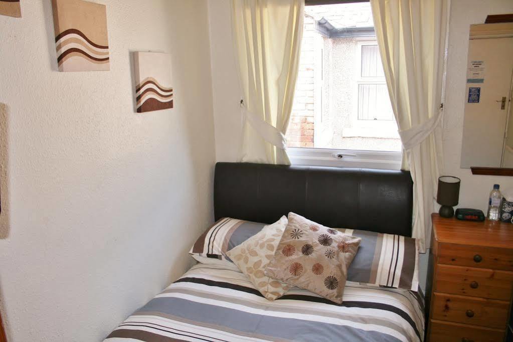 The Fairmile Bed & Breakfast Lytham St Annes Exterior foto
